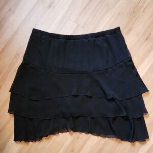 Torrid Flouncy Black Layer Skirt, Size 2